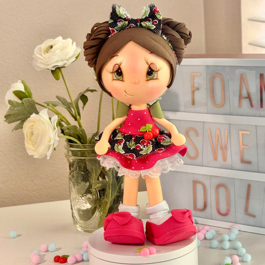 Fofucha Cereza – 9" Handcrafted Collectible Doll / Muñeca de Foamy Artesanal